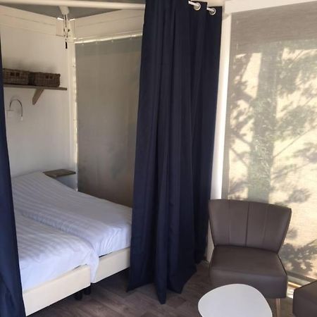Safaritent Glamping Tent Nabij Sint Maartenszee Hotel Sint Maartensvlotbrug Bagian luar foto